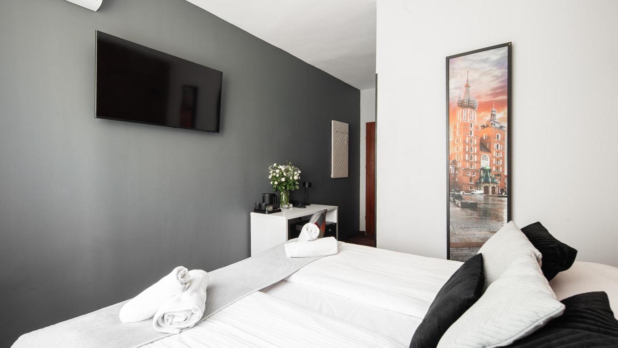 Hotel Delta Krasków Eksteriør bilde