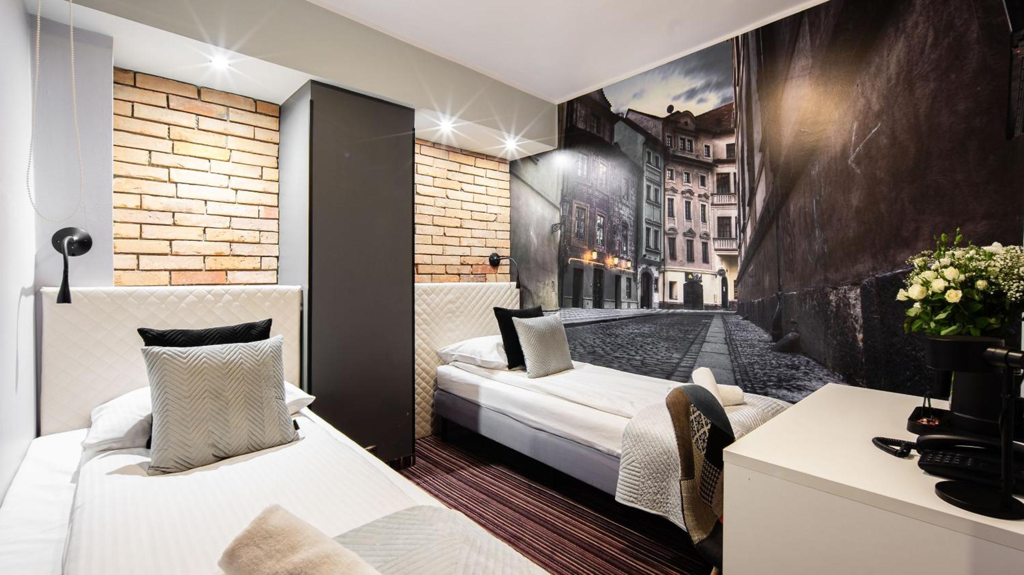 Hotel Delta Krasków Eksteriør bilde